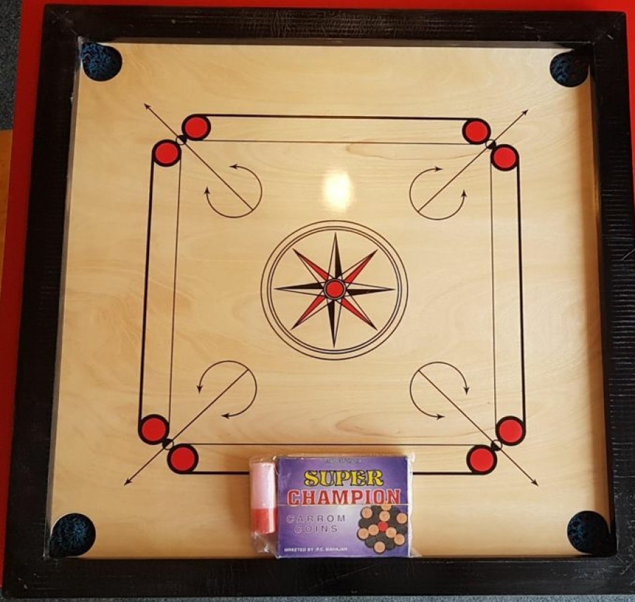 Hot Games Carrom | Carrombord Klein (67X67Cm)